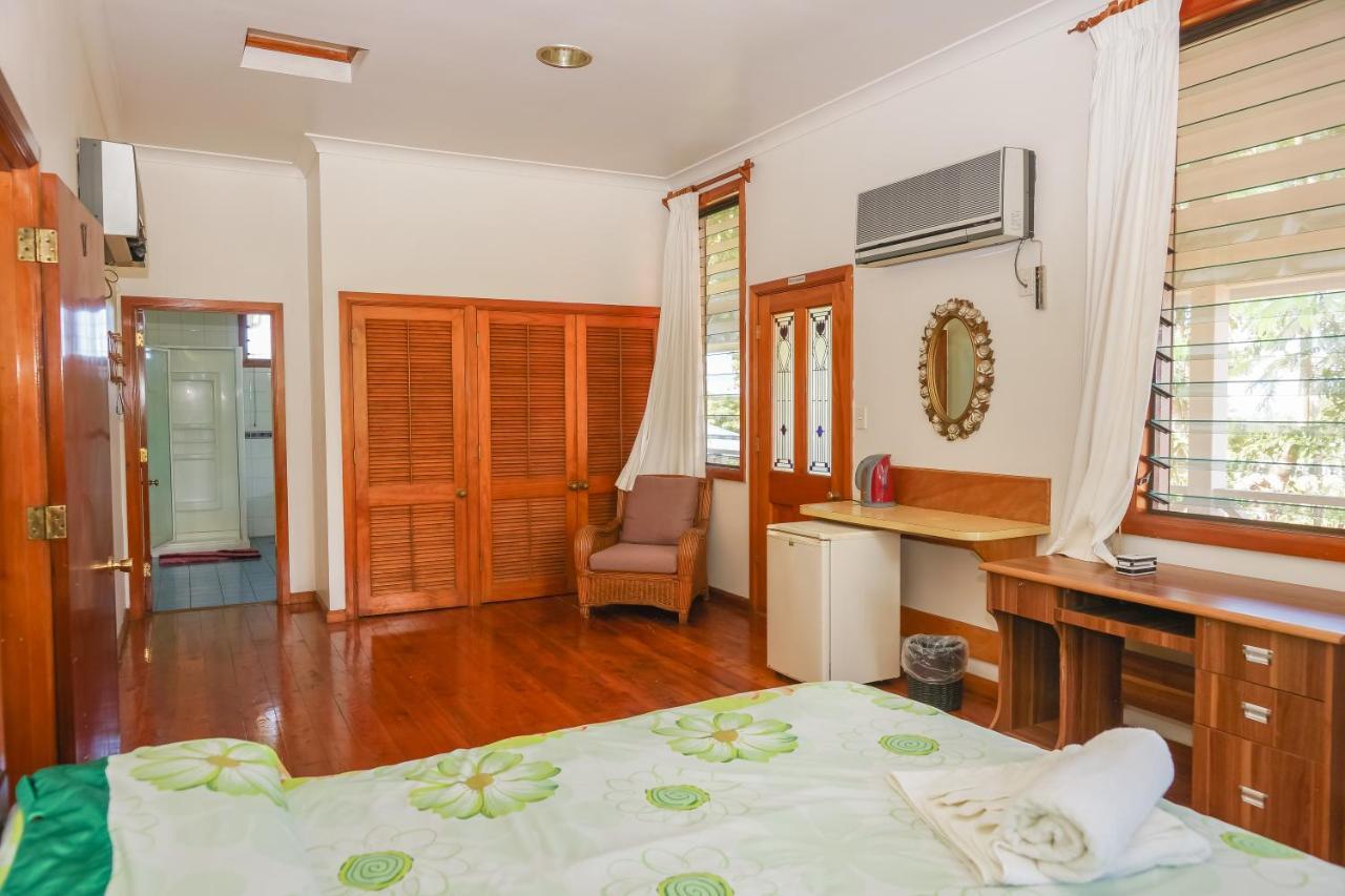 Lynn'S Getaway Hotel Apia Extérieur photo