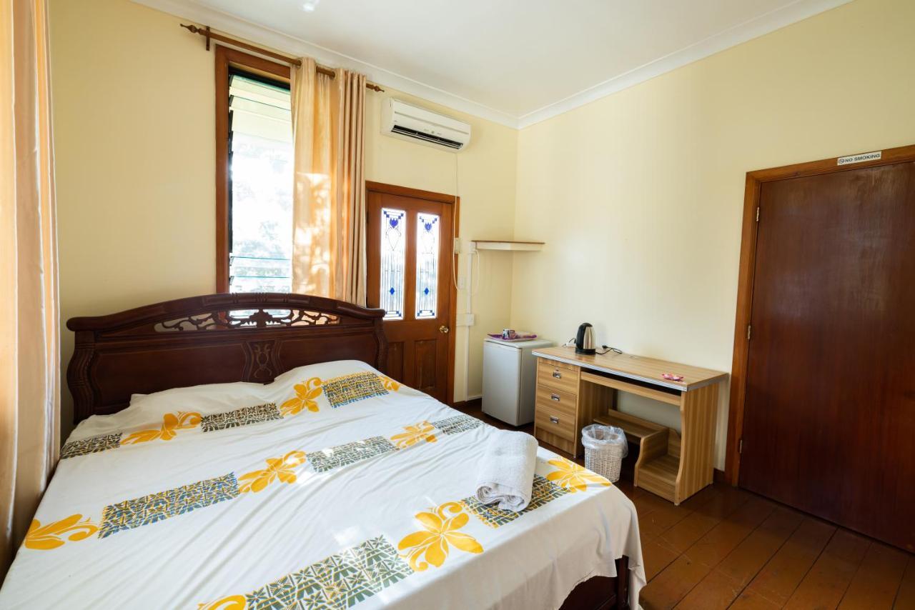 Lynn'S Getaway Hotel Apia Extérieur photo