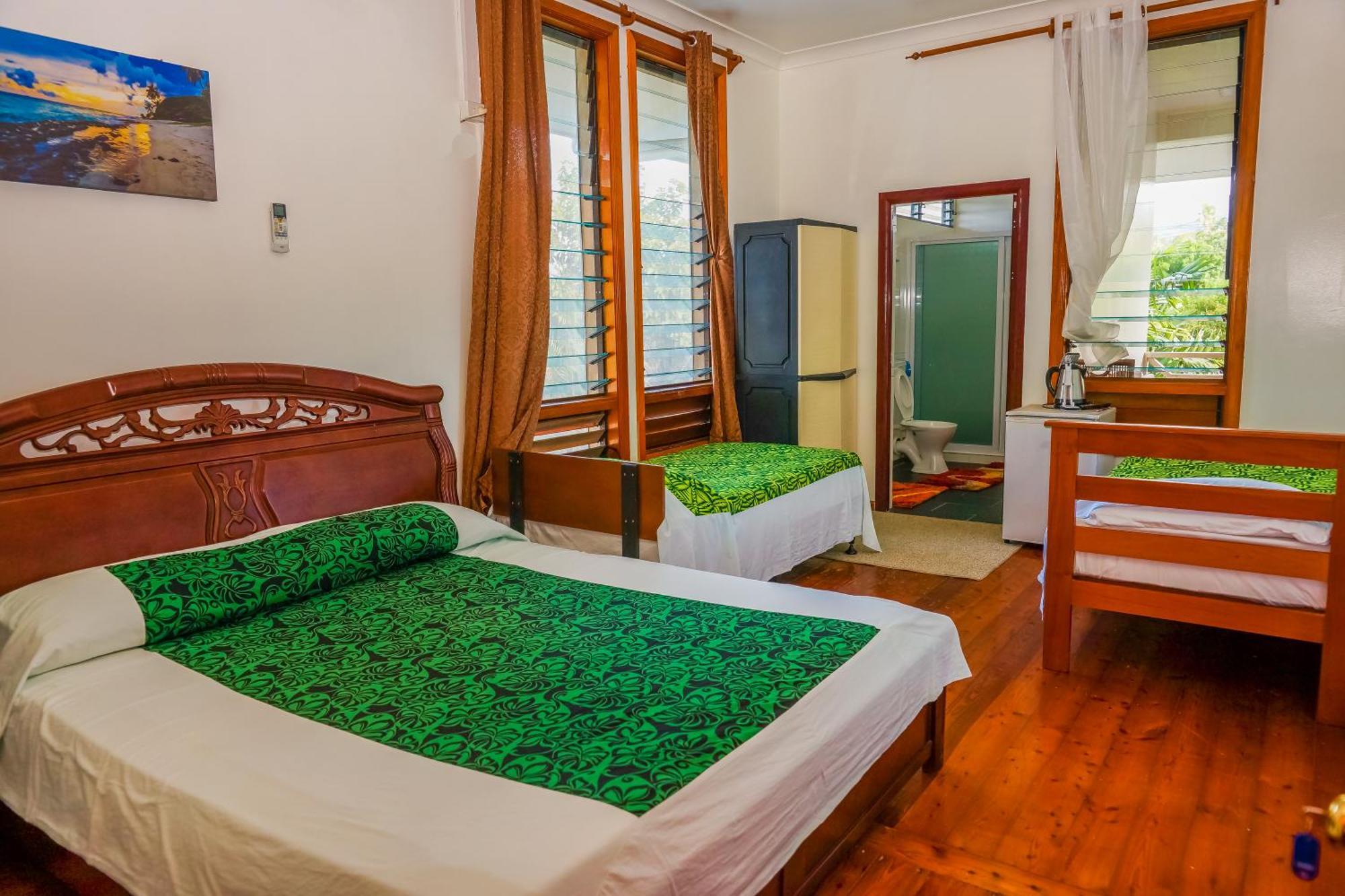 Lynn'S Getaway Hotel Apia Extérieur photo
